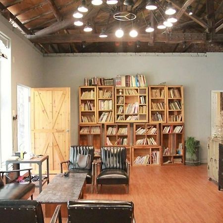 Tainan Macarthur Homestay Kültér fotó